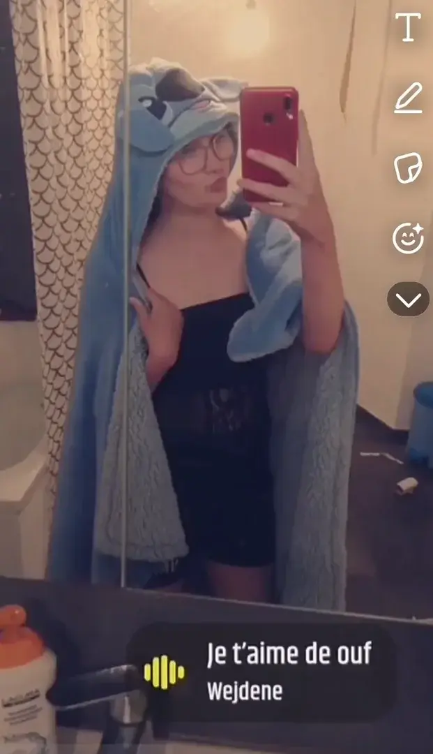 Leak & nude 2 — Petitemisssexy