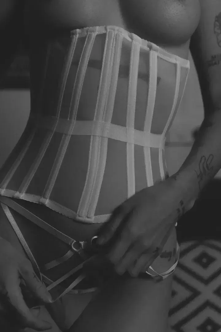 Leak & nude 2 — Paphoto