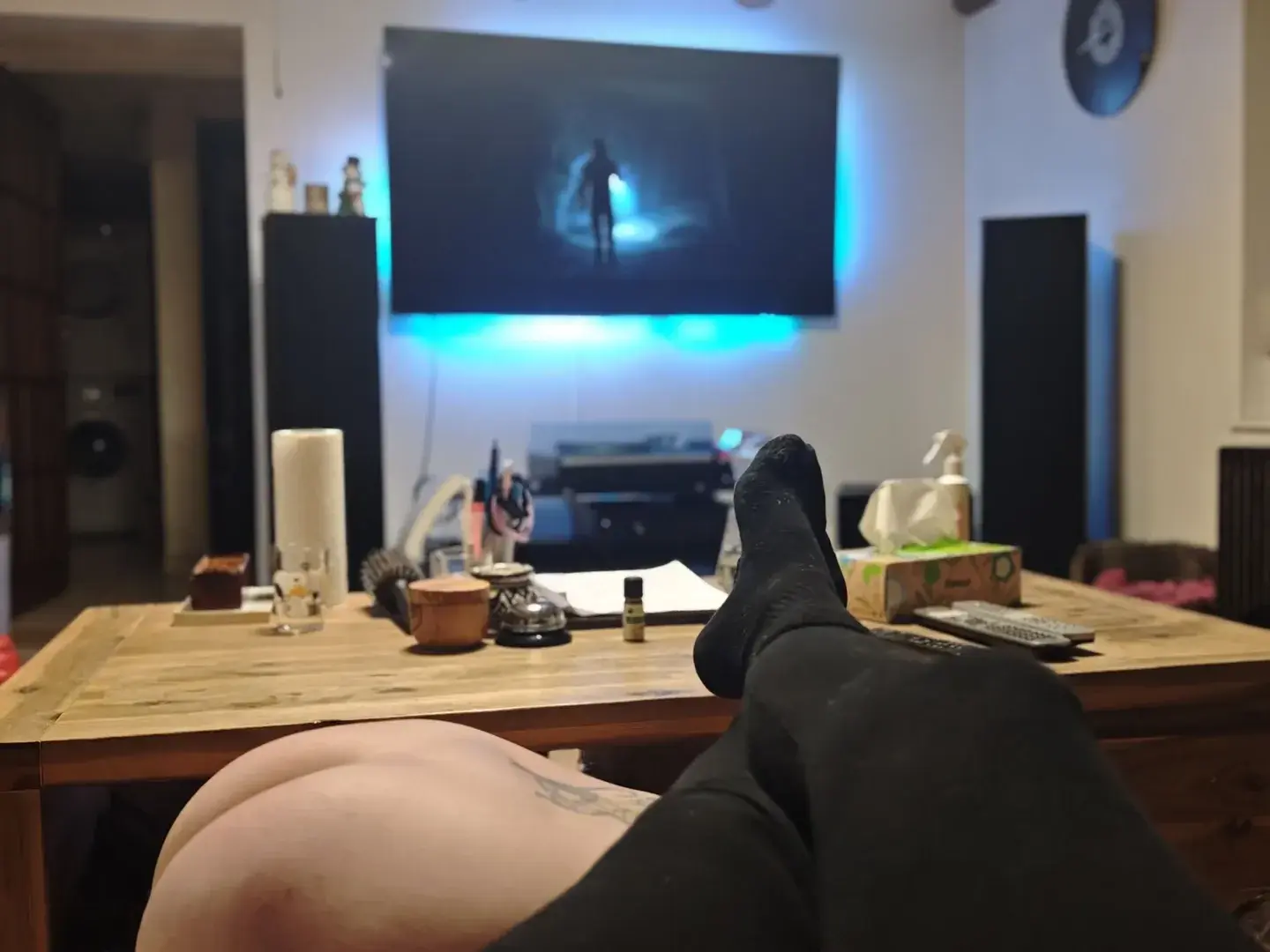Leak & nude MYM — Dameluciferia : « 22h, time to relax... For Me ! » (MYM)
