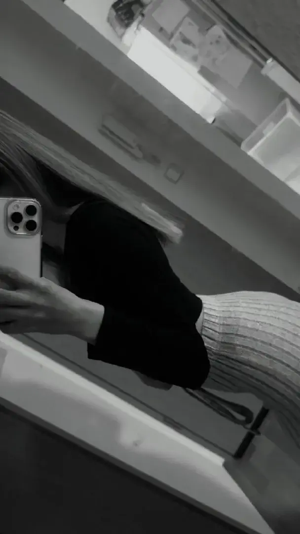 Leak & nude 3 — Calvinkleinmadchen