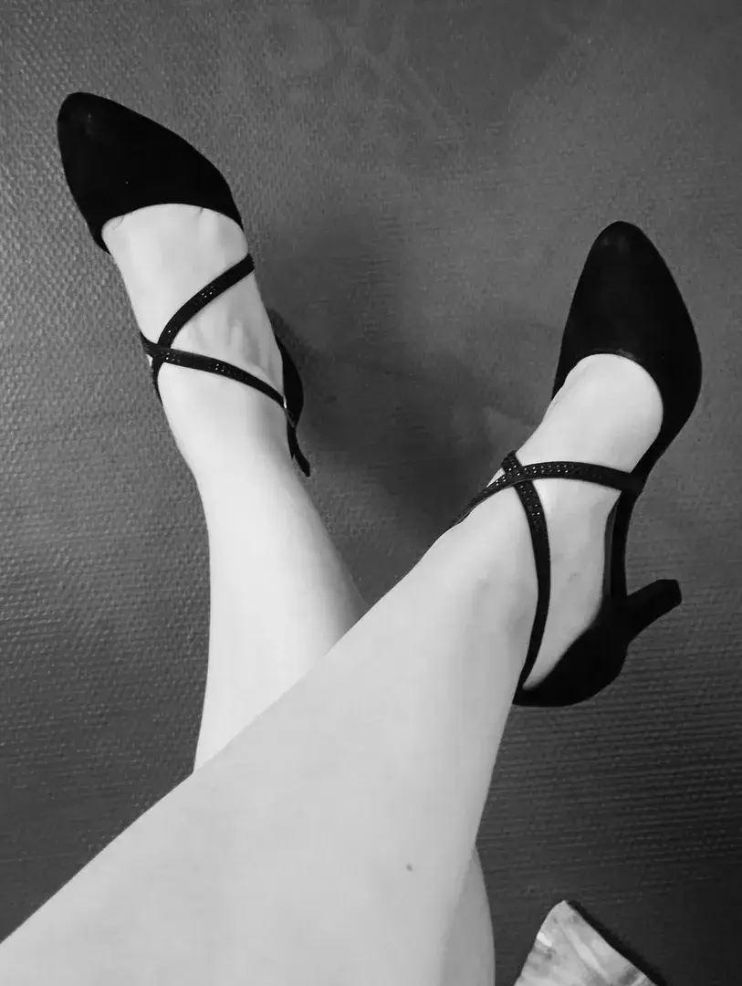 Leak & nude 5 — Ziphiidae