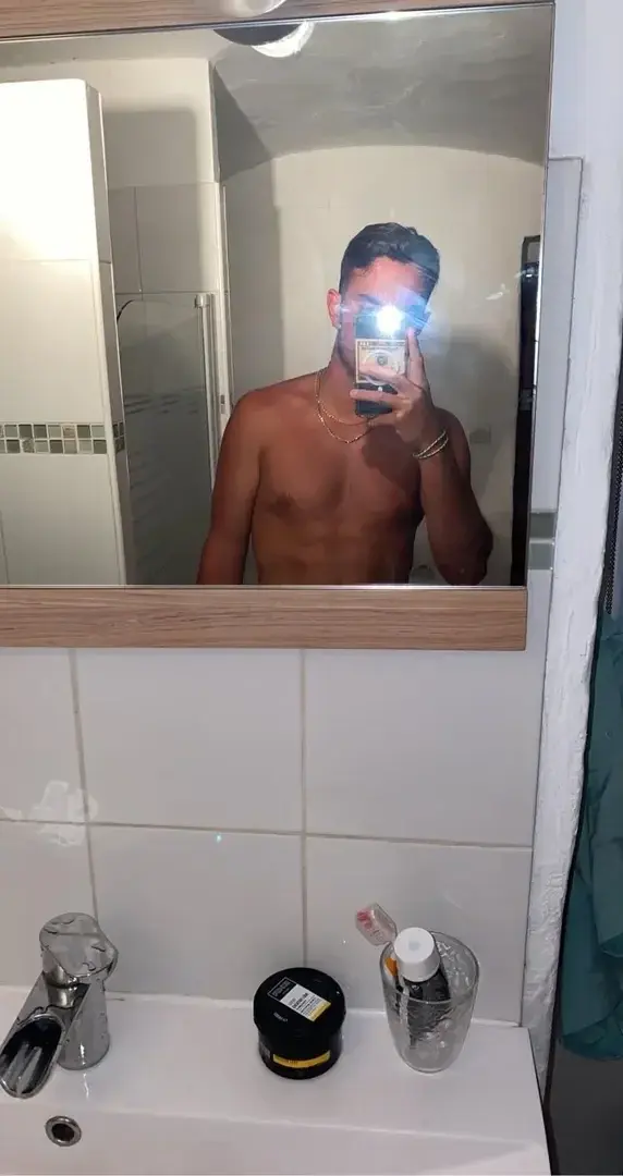 Leak & nude 3 — Alexxtonix