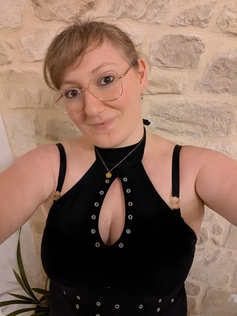 Leak & nude MYM — Mesanges : « média » (MYM)