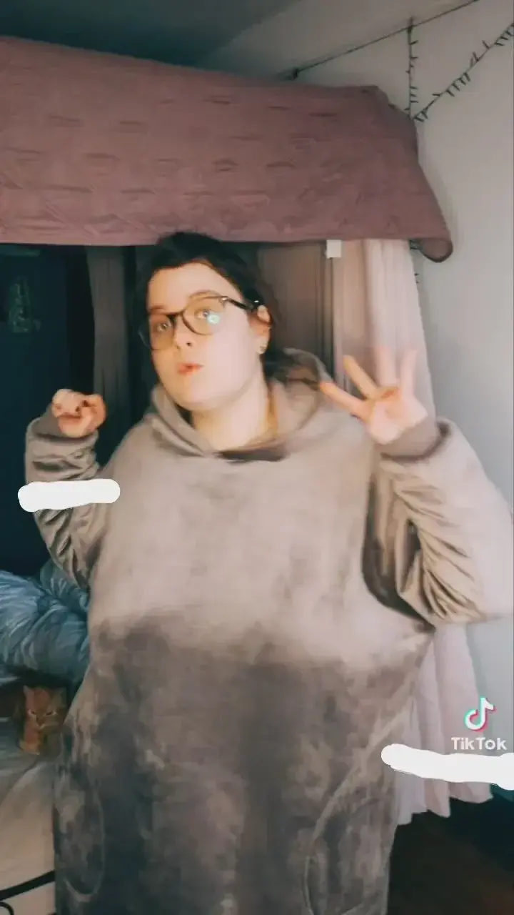 Leak public de Thechubbybaby — « Ce fut une fin d'année éprouvante, plus que ce que mon corps peut endurer. MAIS je reviens ! Pas plus forte que jamais c'est clair, mais je reviens ❤ » (nude) sur MYM