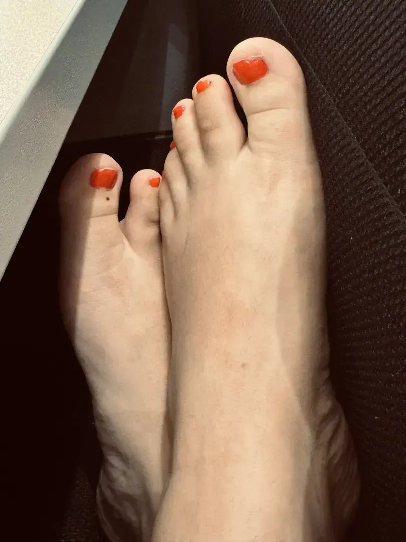 Leak & nude 2 — _lola_foot_pictures