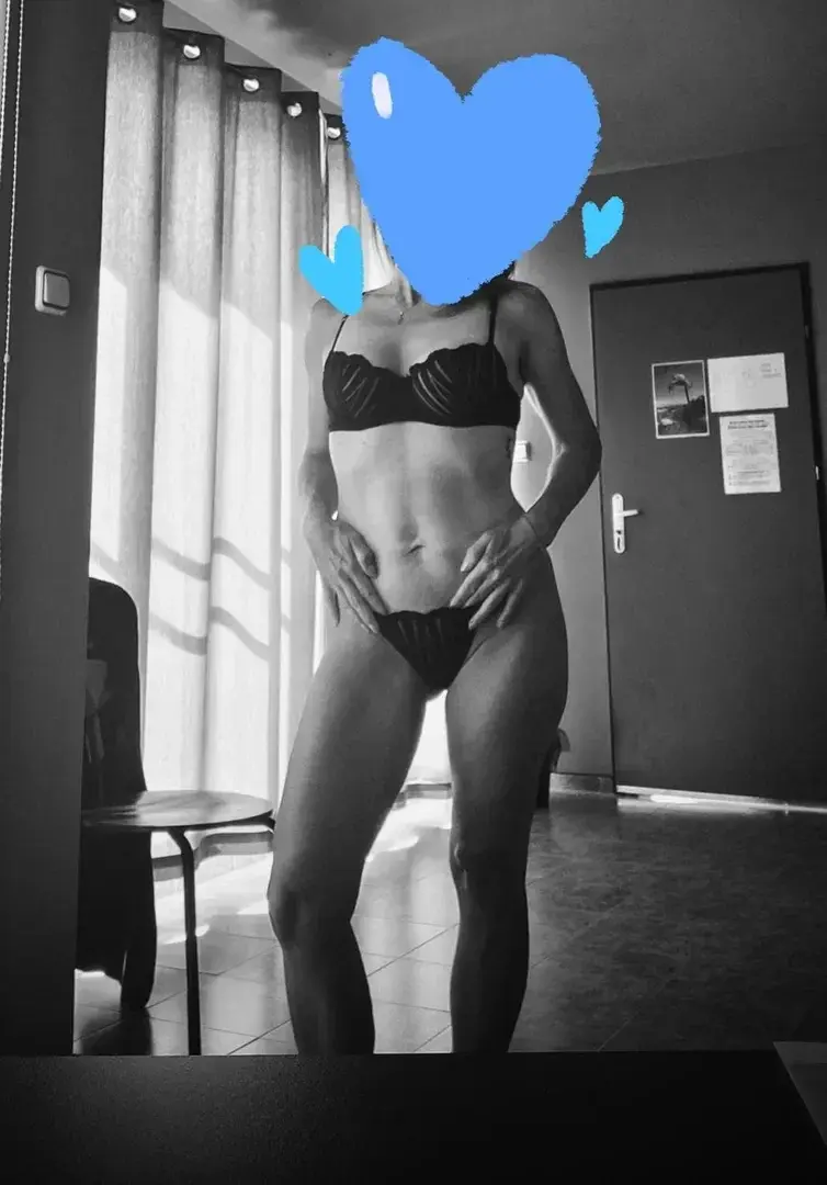 Leak & nude 4 — Ginger1000