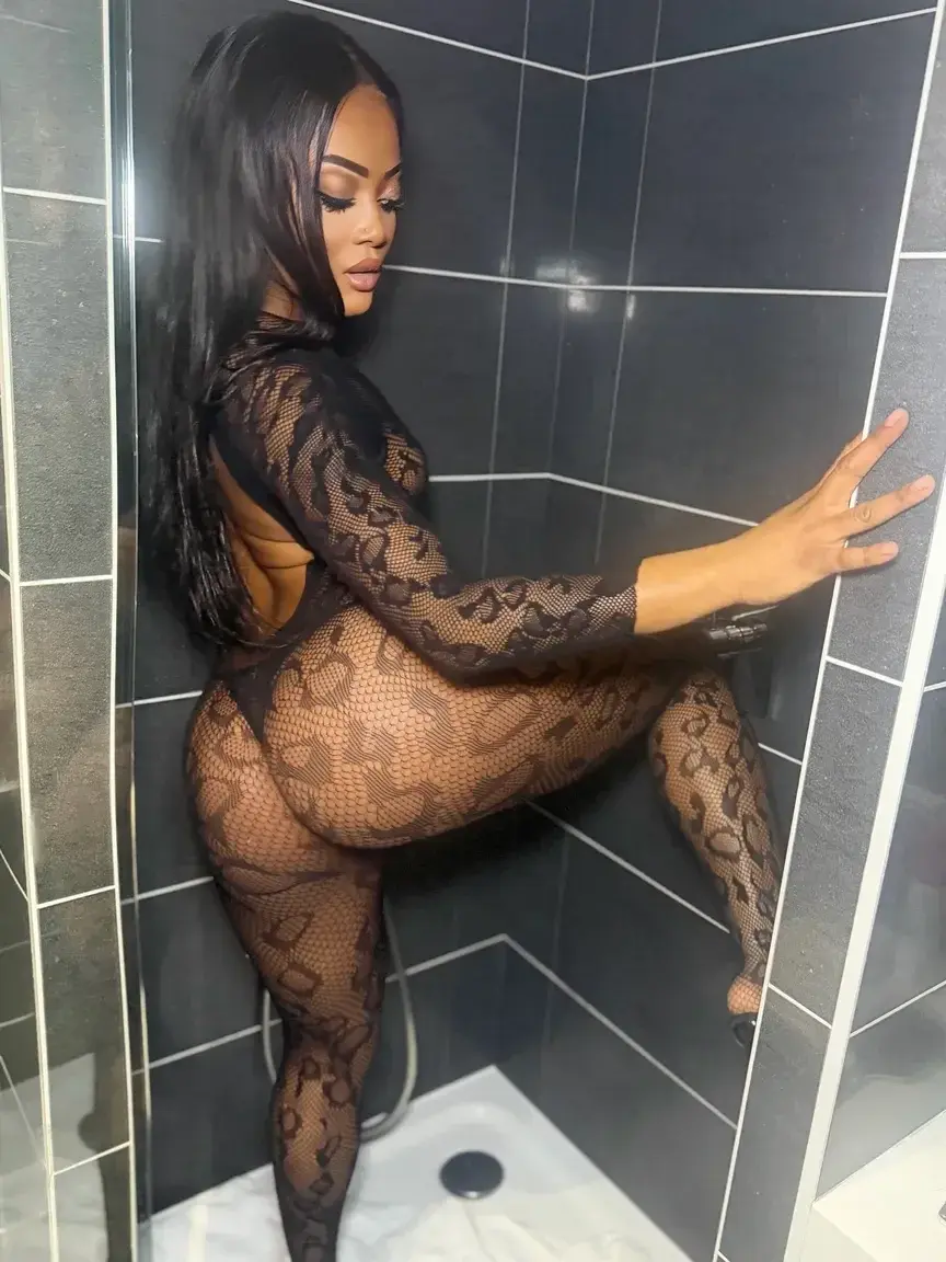 Leak & nude 5 — Horny_girl