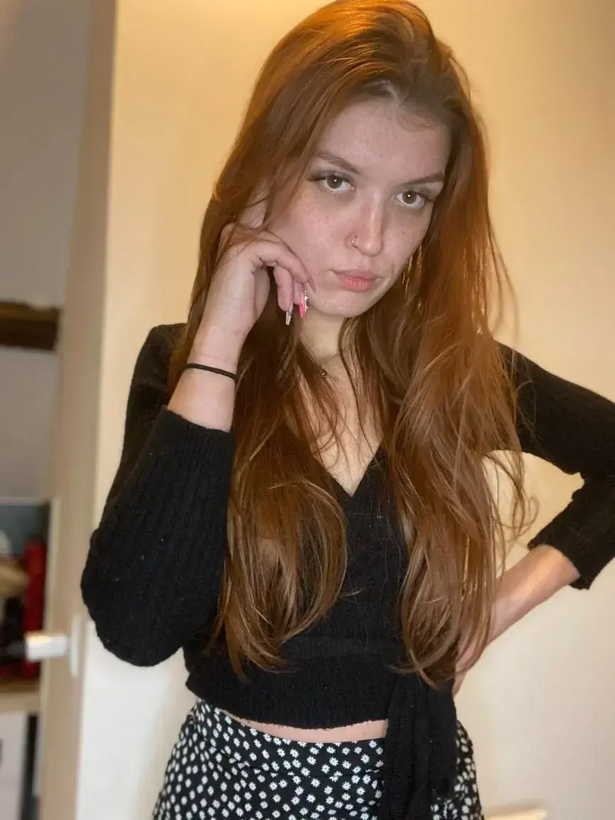 Leak & nude MYM — zeliee_ : « Abo Gratuit à vie.. tu me rejoins ? 🌙 » (MYM)