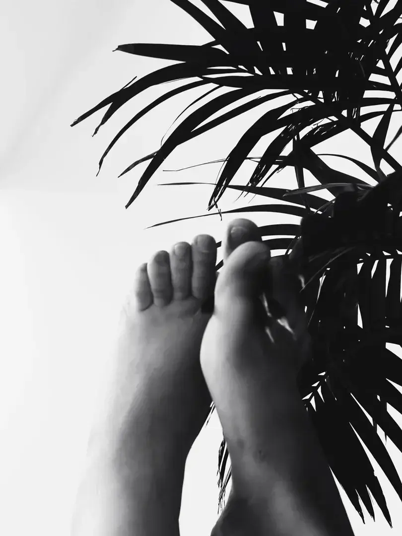 Leak & nude 3 — Foot_lov-ers