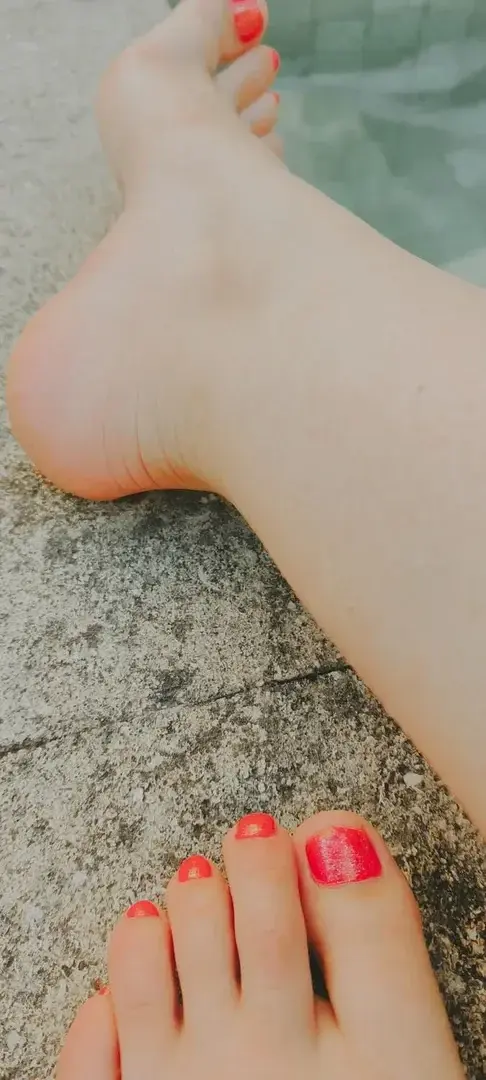 Leak & nude 4 — Foot_lov-ers