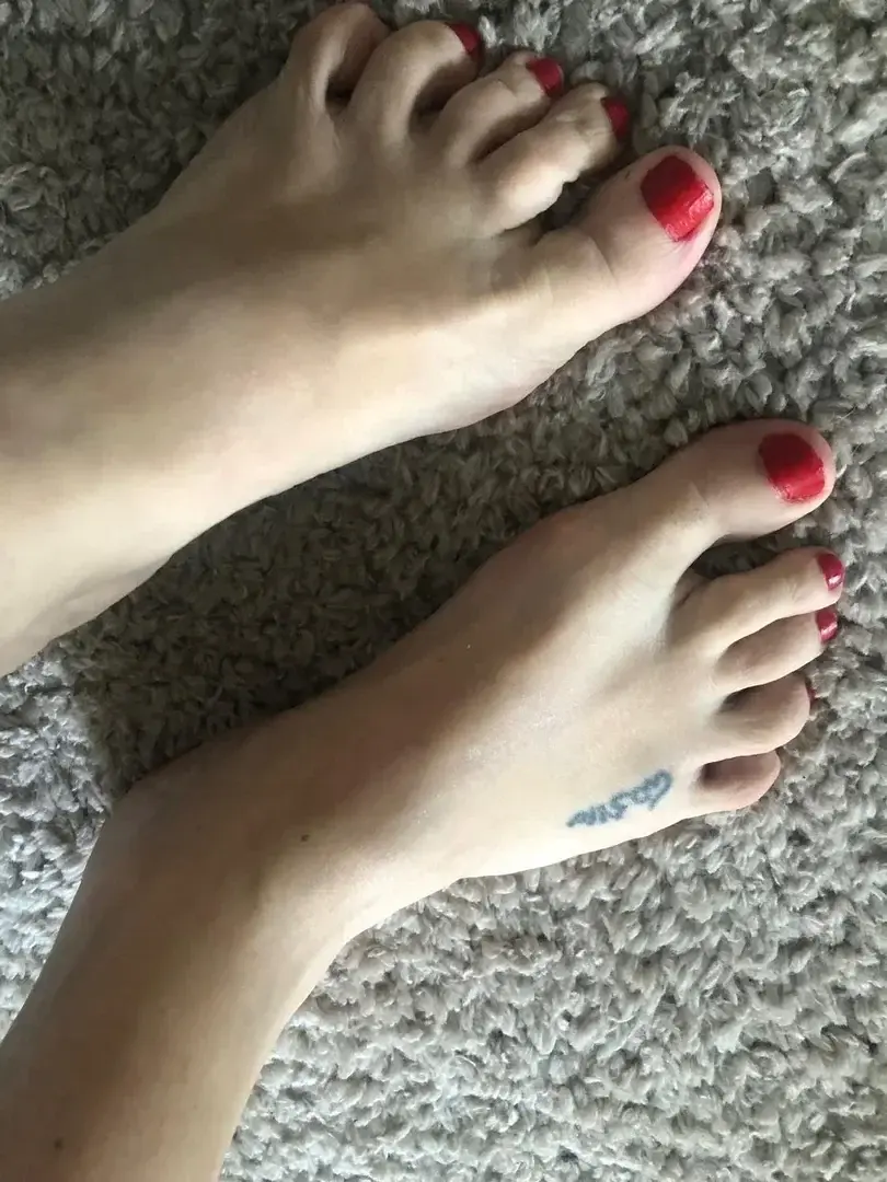 Leak & nude 4 — Feetgirl_lover