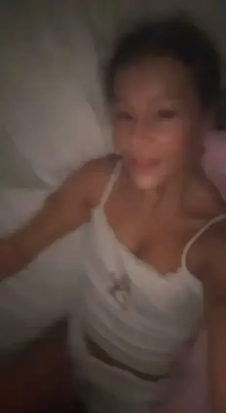 Leak & nude MYM — crtt_nina : « Abo gratuit profite je réponds en privé ❤️ » (MYM)