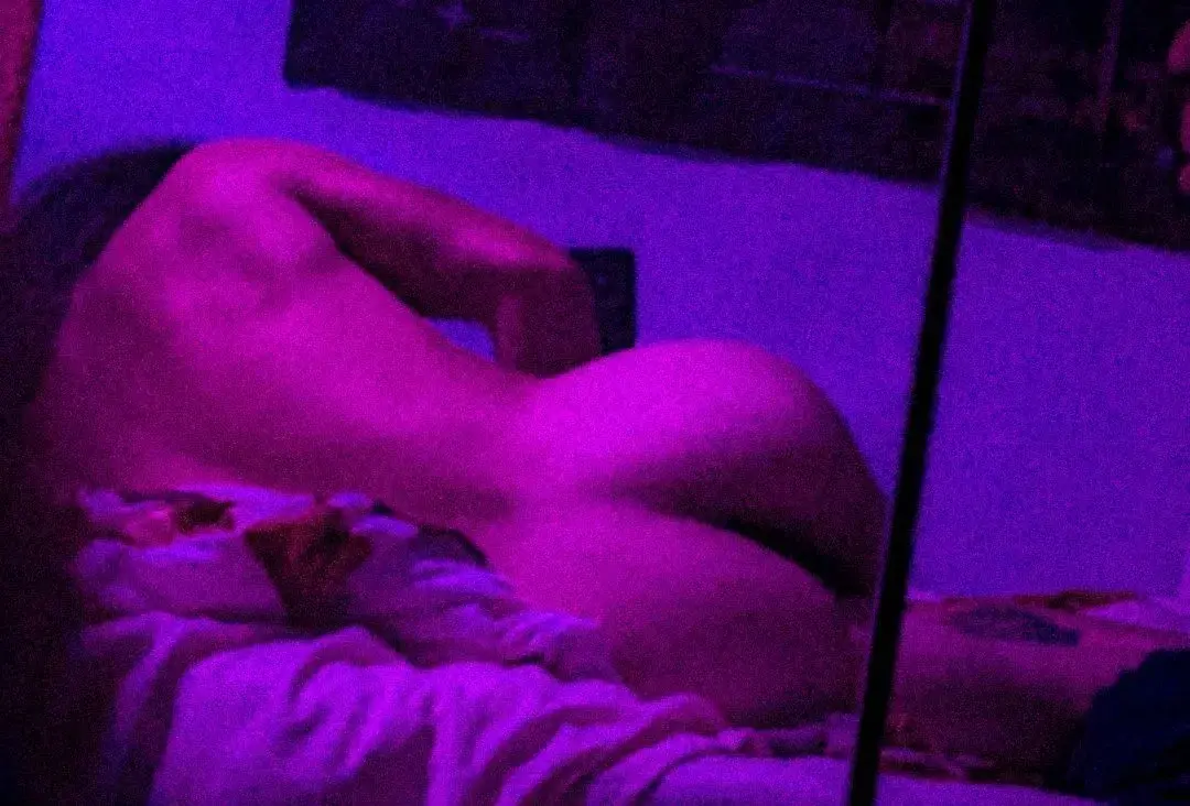 Photo de couverture de Eli_nudes