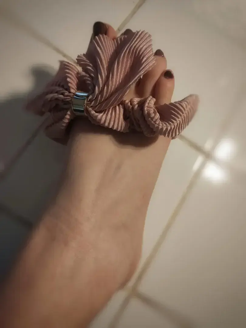 Leak & nude 2 — Hellania