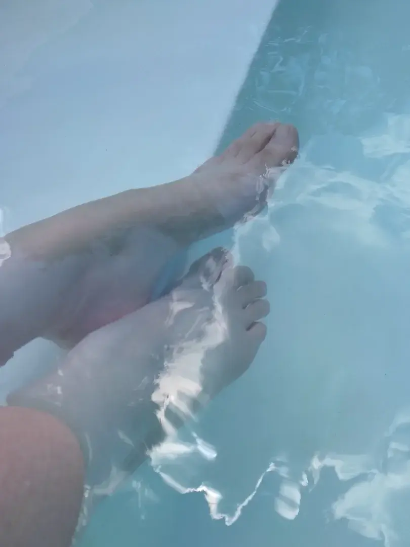 Leak & nude 1 — Mira-feet