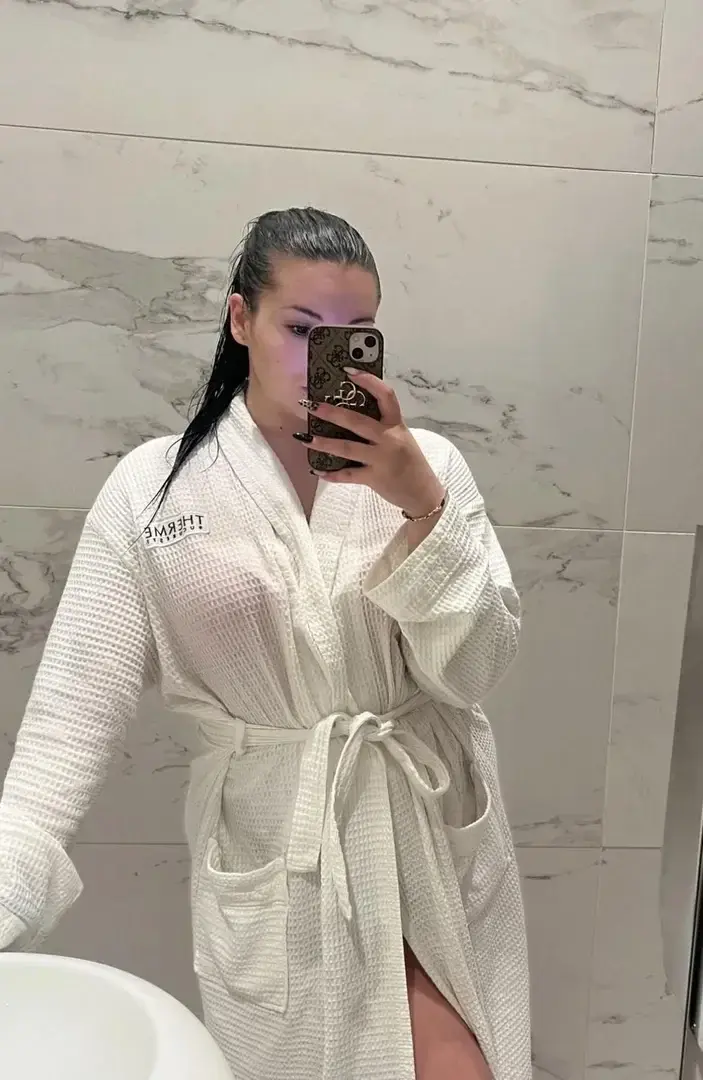 Tu aimerai voir en dessous ?😋