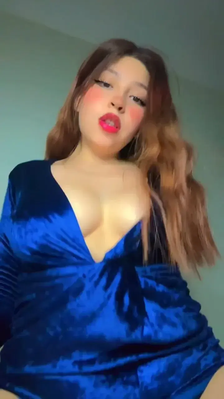 silence, écoute-moi#modèle #latin #videocall #adulté #lingery #booty