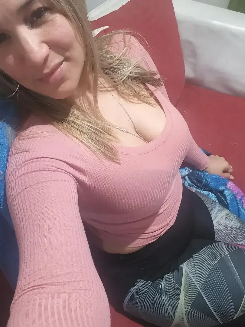 Leak & nude MYM — Autentick : « média » (MYM)