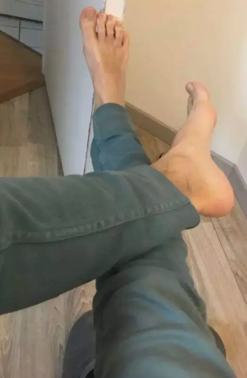 Leak & nude 1 — Parisiandevil_feet