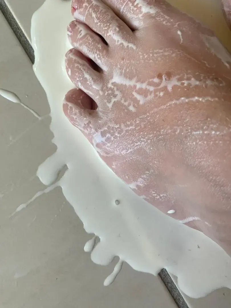 Leak & nude 3 — Liftfoot