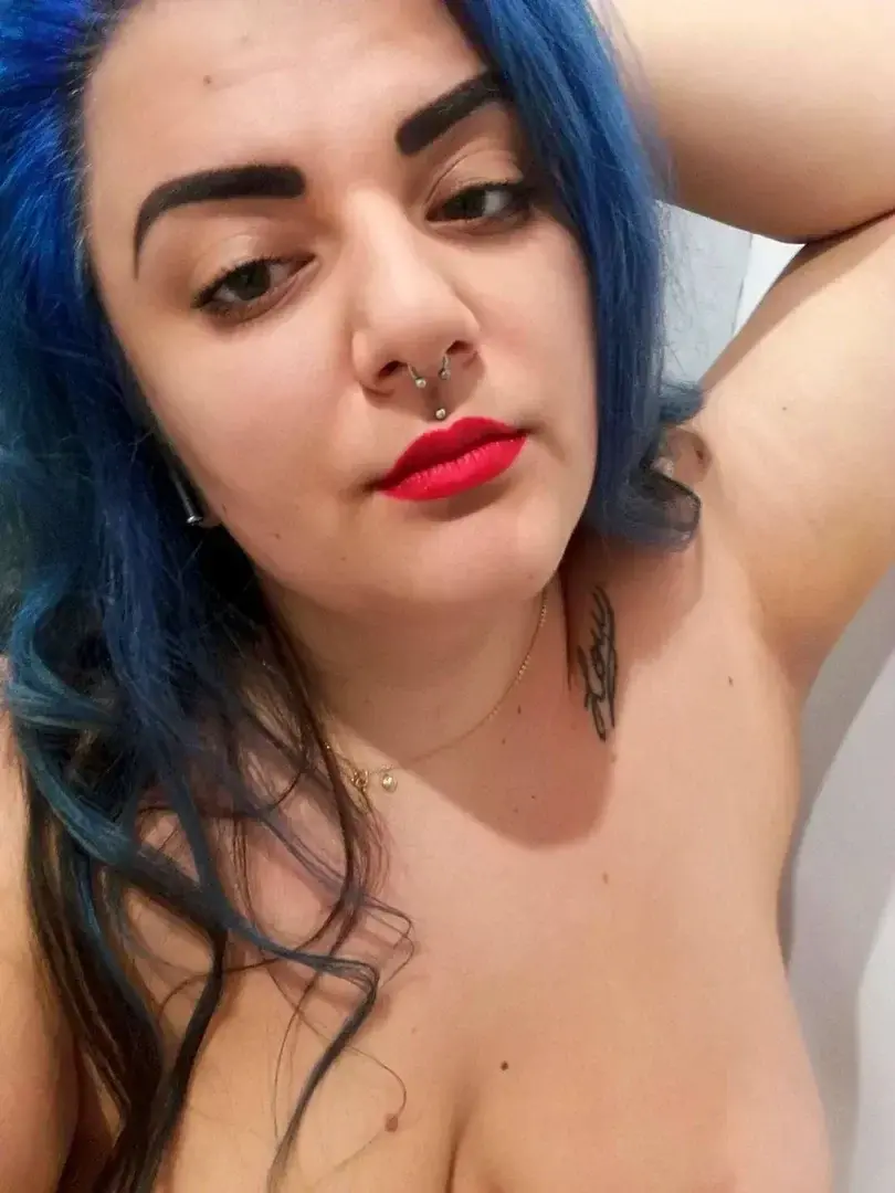 Une publique pour aujourd'hui   #french #frenchgirl #sexy #nude #colorhair #fedom #domina #moneymiss #sugarbaby #boobs