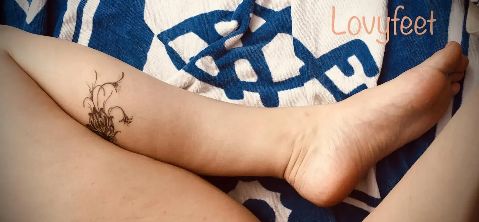 Photo de couverture de Loviyfeet