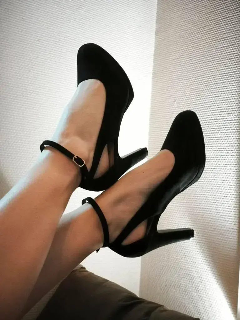 Leak & nude 2 — Sweet_tootsies