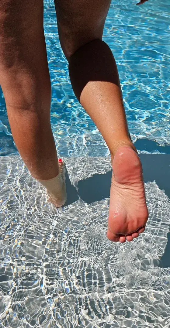 Leak & nude 3 — Littlefrenchfeet83