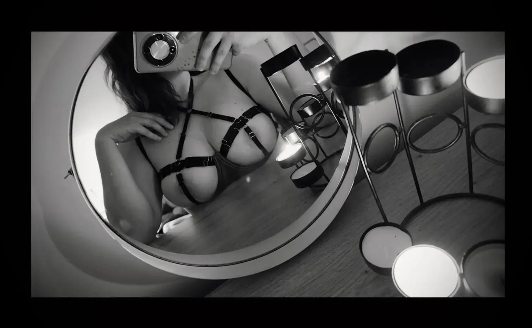 Leak & nude 3 — Log2511