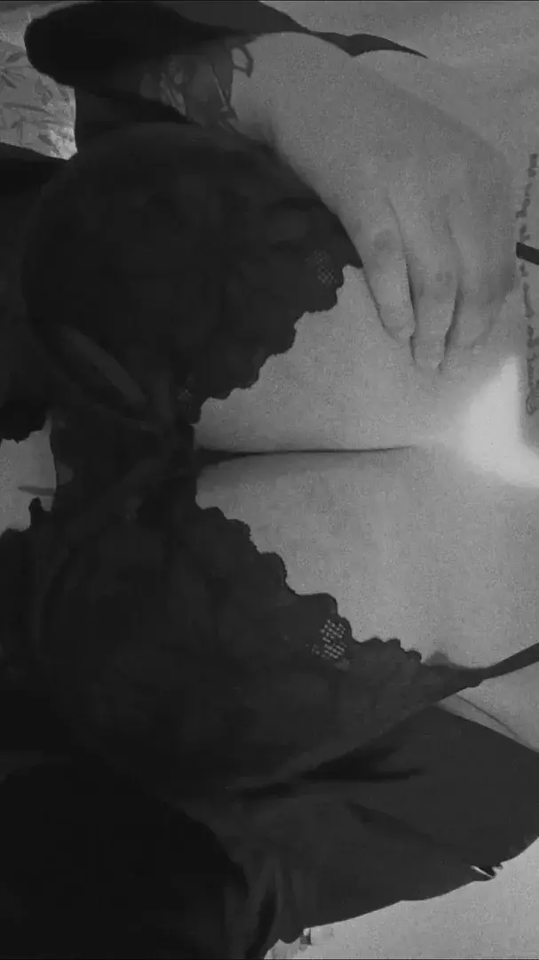 Leak & nude 1 — Intoyoureyes