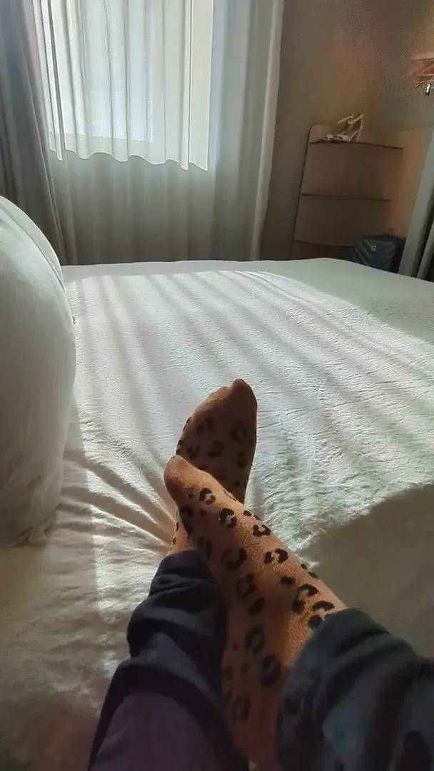 Leak & nude 1 — Madame_prendsonpied