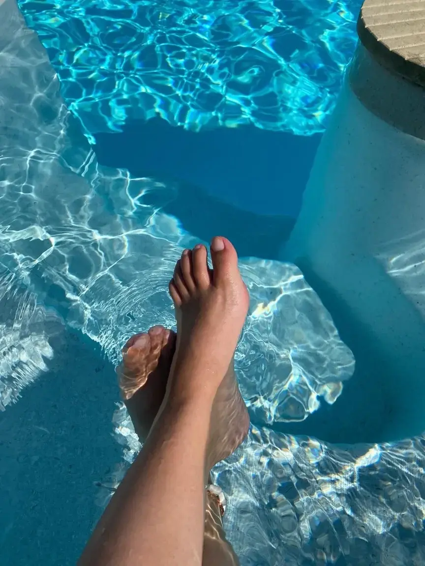 Leak & nude 3 — Nicky44