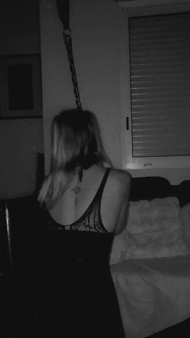 Leak & nude 4 — Hardnange
