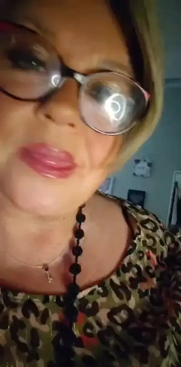 Leak & nude MYM — Biscaline_63 : « De retour 💋👄 » (MYM)