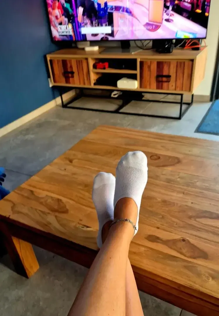 Leak & nude 9 — Etsionparlaitpieds
