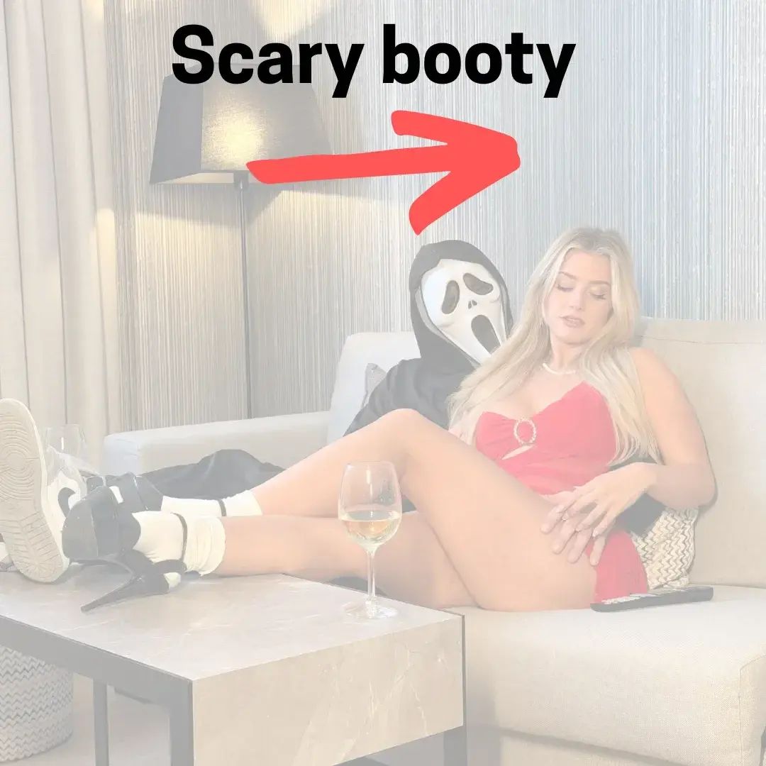 Leak & nude MYM — Missalicewild : « Grosse video Anal !!! je me suis fait ecarté le cul par le mec de scary movie !! il faut absolument que tu voye ça c'est une dinguerie !! ahah je suis complement folle 😂 » (MYM)