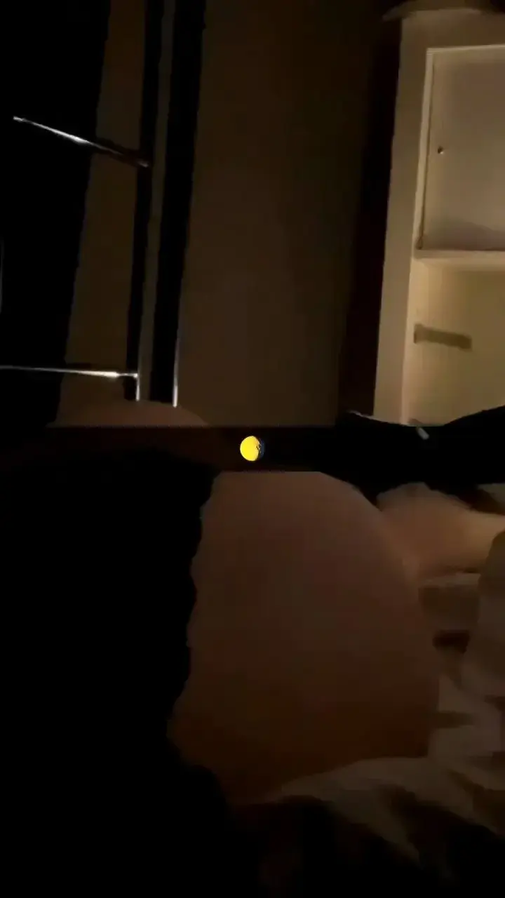 Leak & nude 1 — violetandred