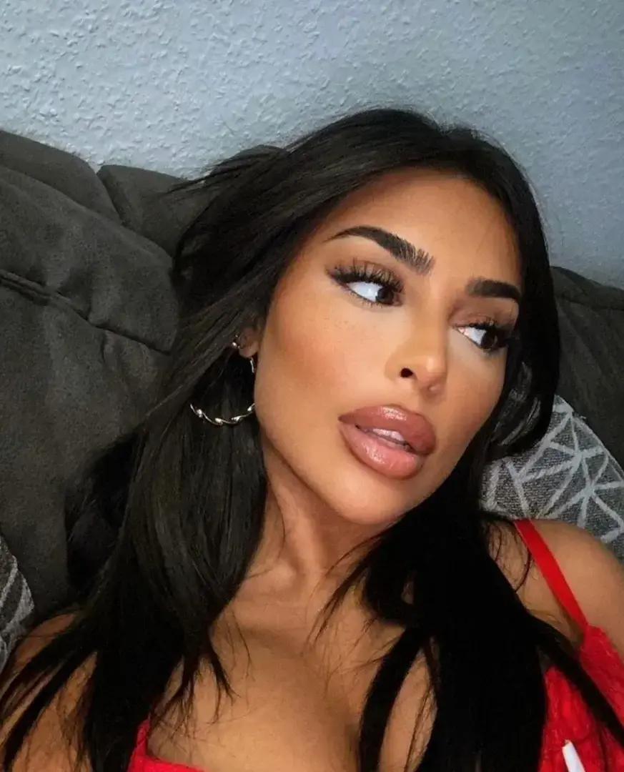 👅