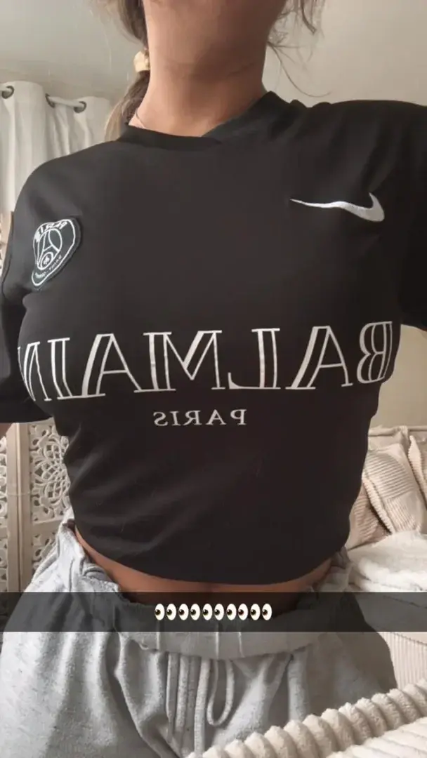 Leak public de Asilejub — « t’aimes le foot ? ⚽️ » (nude) sur MYM