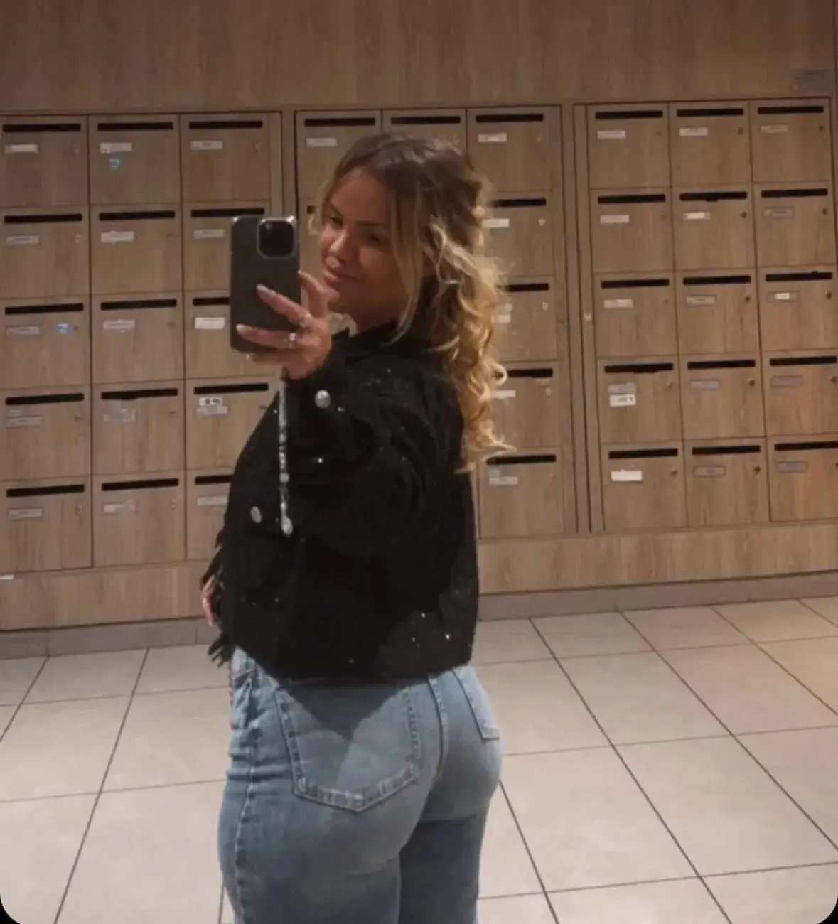 Leak public de Asilejub — « tu préfères de dos ou de face ? haha » (nude) sur MYM