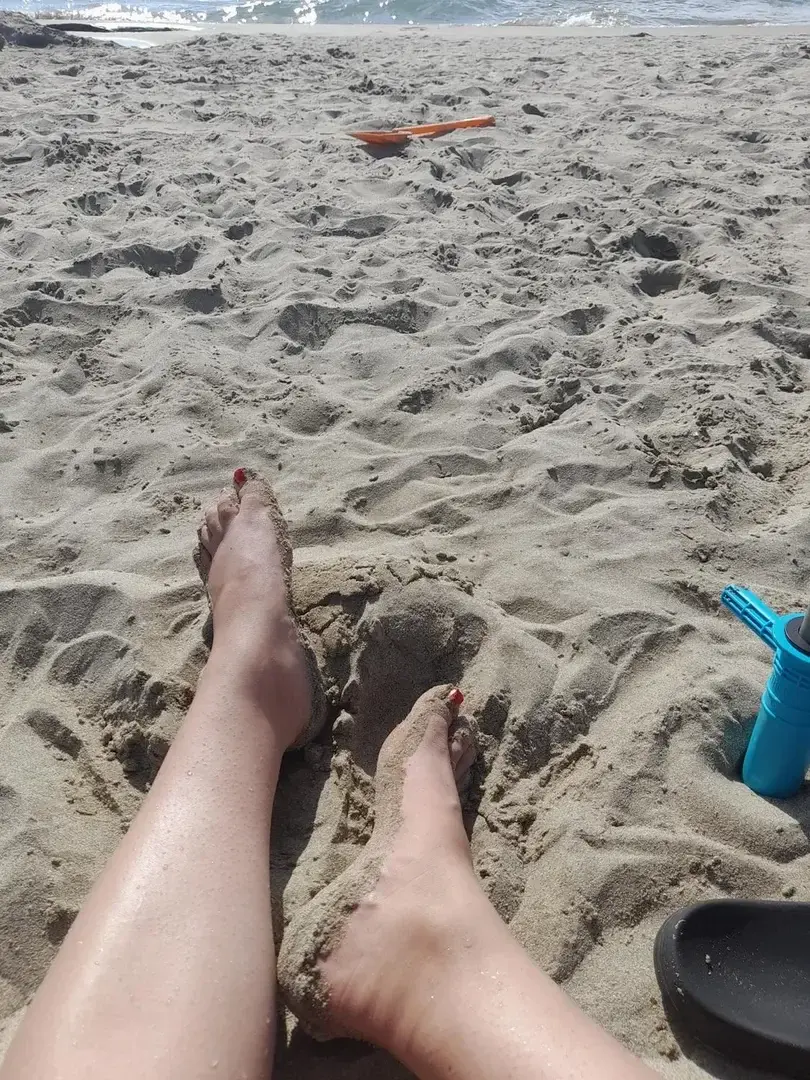 Le sable  la mer, jusqu'à  dimanche avec le soleil  on en profite!!!!#mympoolparty