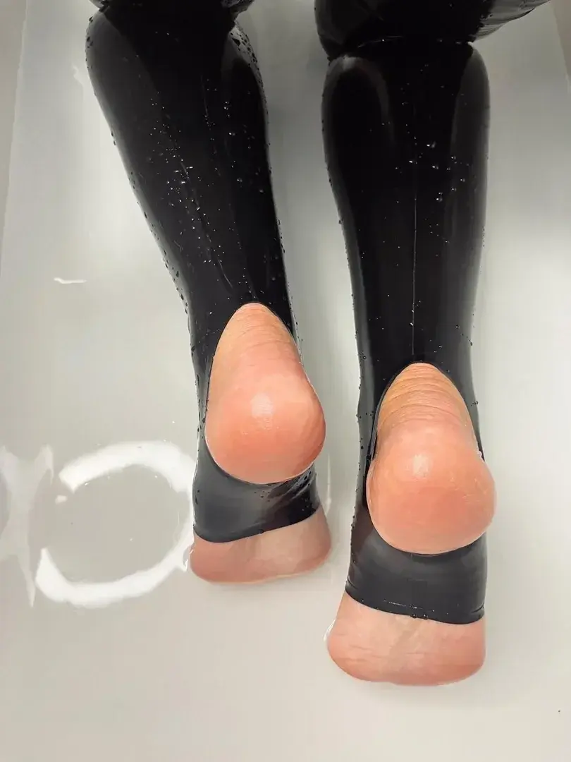 Leak & nude 7 — Toestentation