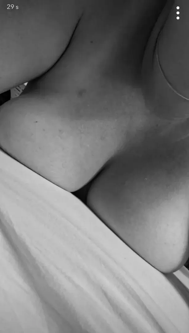 Leak & nude 14 — Amsensuel