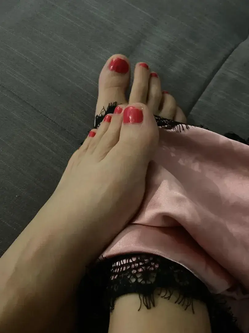 Leak & nude 1 — Piedlou
