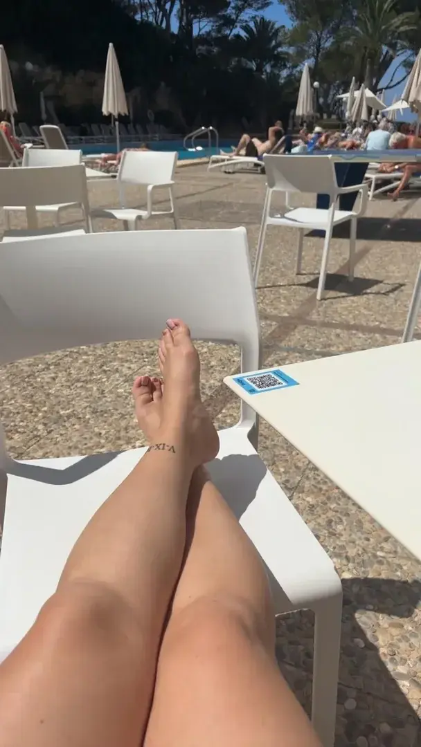 Leak & nude 5 — Crazygirlfeets