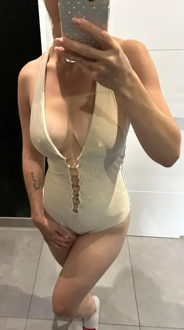 Leak & nude 2 — Sexy_yoga