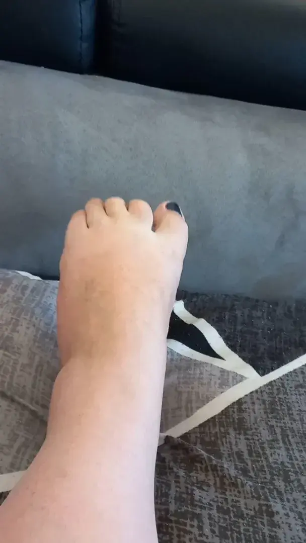Leak & nude 10 — Lilou-feet13