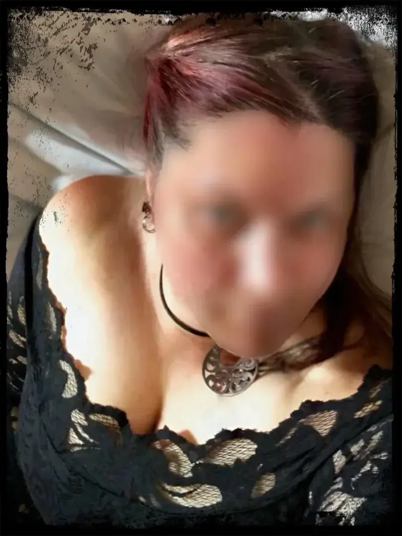 Leak & nude 1 — Pulpfiction_alcove