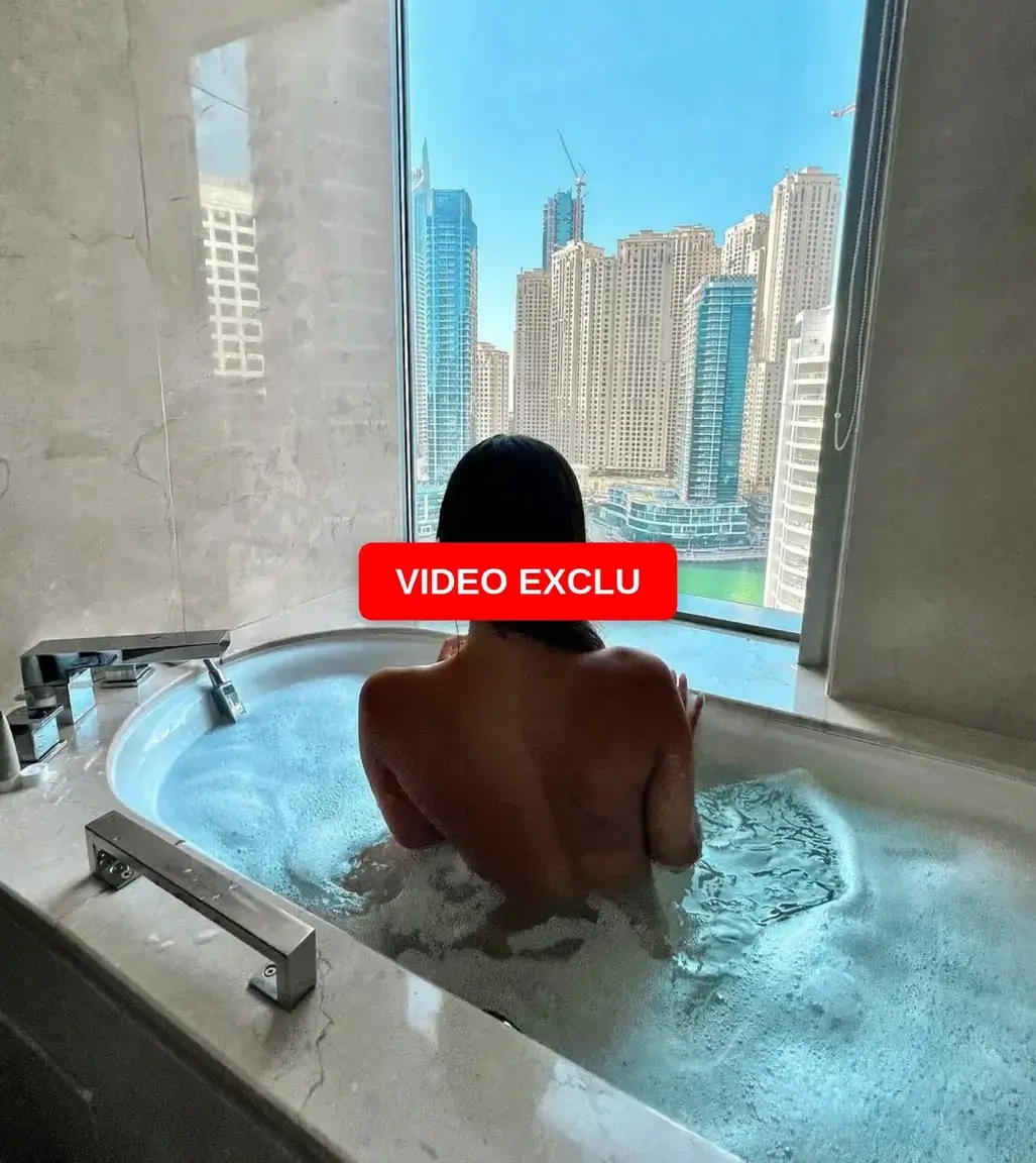 I_am_carla — média 18 | French Modèles