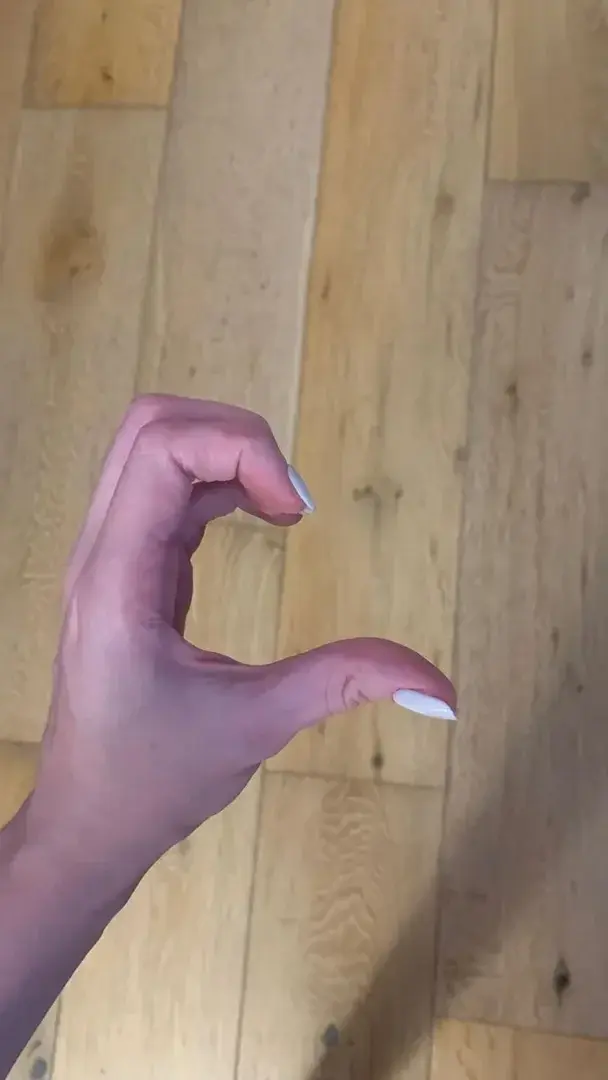 Who wants to complete the heart? 🫶🏻XOXO🌸
